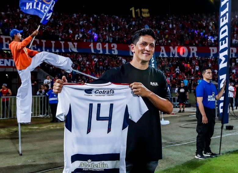 Germán Cano, el goleador histórico del DIM, es uno de los anhelos de la hinchada roja. FOTO JAIME PÉREZ