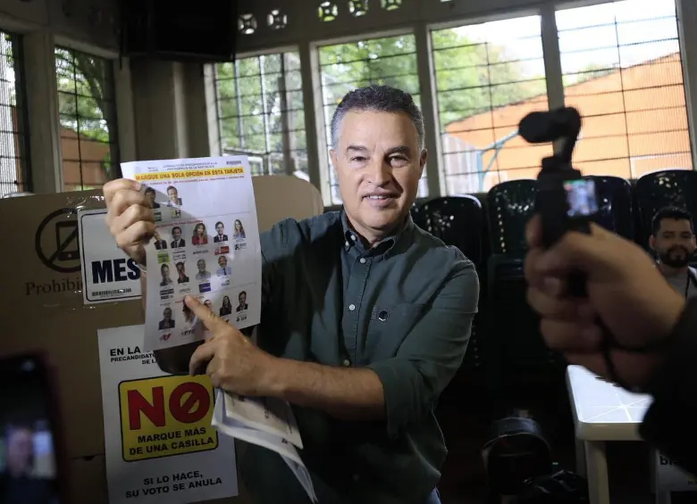 Aníbal Gaviria aspira a la presidencia por el movimiento Unidos-Fuerza de las Regiones. Foto: Camilo Suárez.