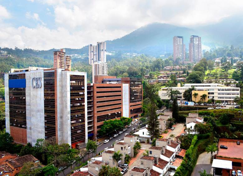 La Universidad CES cumple 48 años de trayectoria y un sueño de acompañar a miles de profesionales