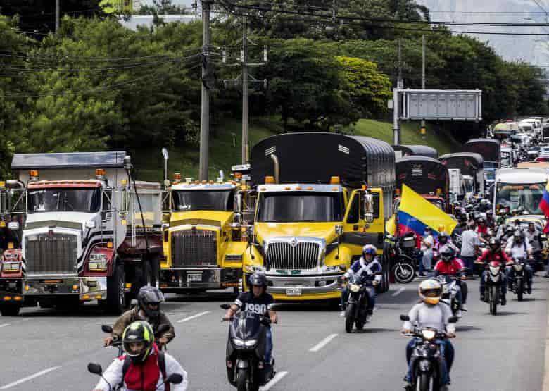 imagen de referencia de una protesta de camioneros en Medellín. Foto: Julio César Herrera Echeverri.