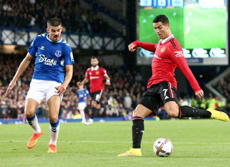 Cristiano Ronaldo empieza a ganar minutos en su equipo. Busca adquirir buen nivel de cara al Mundial de Qatar. FOTO EFE