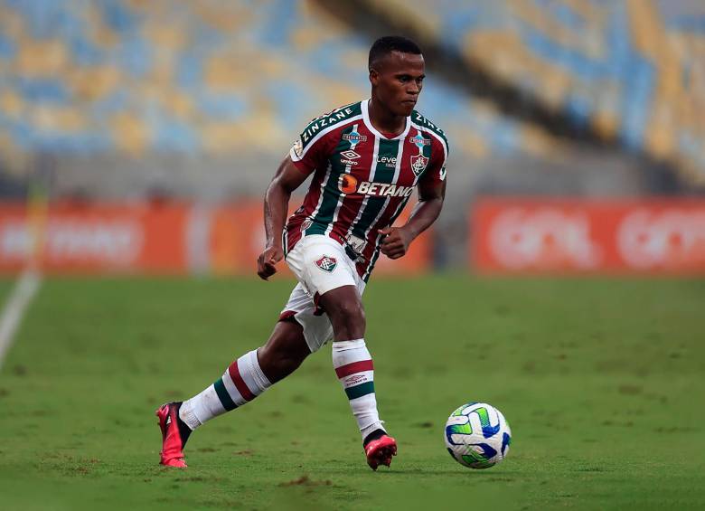 Jhon Arias celebra el tanto con el que Fluminense venció a Palmeiras en el estadio Maracaná, FOTO: GETTY 