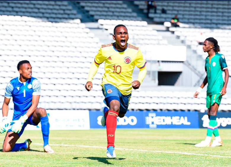 Alexis Manyoma marcó el tanto con el que Colombia empató 1-1 con Comoras en el Torneo Esperanzas de Toulón. FOTO TOMADA@FCF