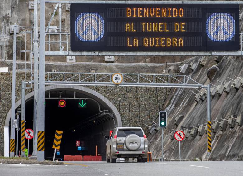 Entrada al nuevo túnel de la Quiebra construido en el proyecto Vías del Nus. FOTO: JUAN ANTONIO SÁNCHEZ