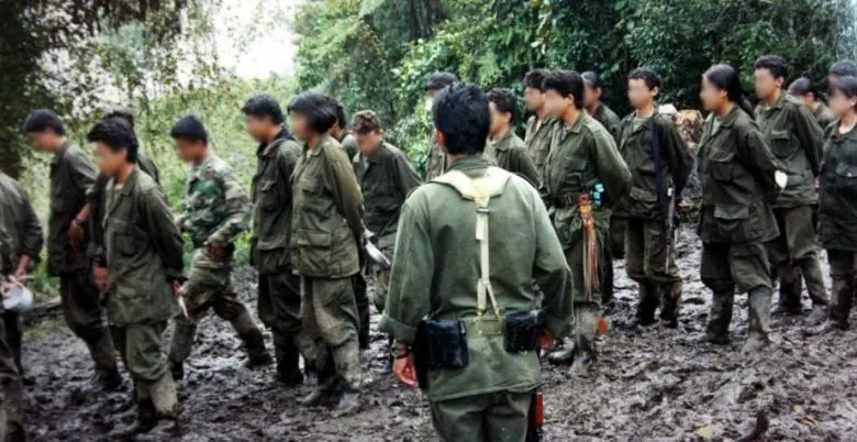 En los últimos cinco años, el reclutamiento infantil creció un 300%, dejando a más de 1.200 niños, niñas y adolescentes arrancados de sus entornos entre 2019 y 2024. Foto: Colprensa