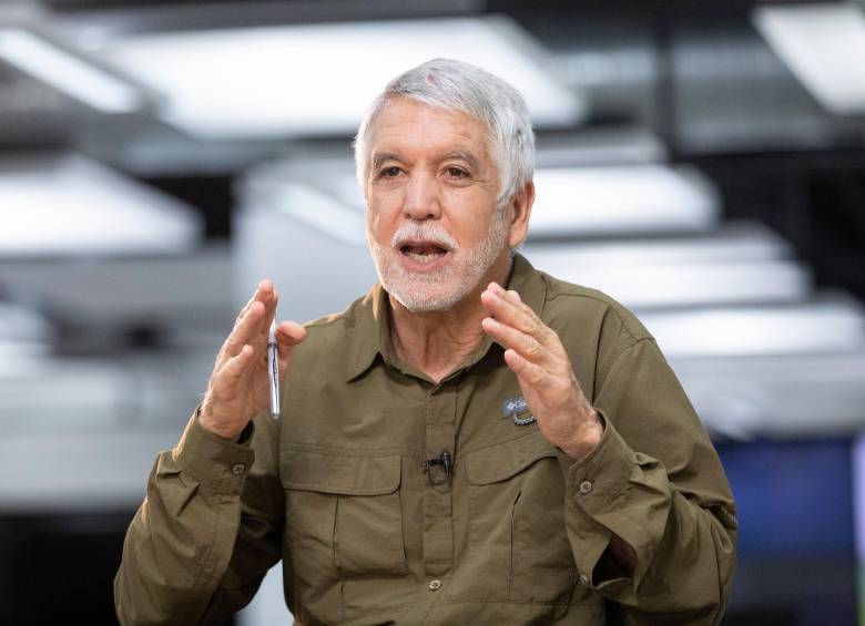 “Antioquia no puede dejar que Urabá se vuelva un Buenaventura”: Enrique Peñalosa