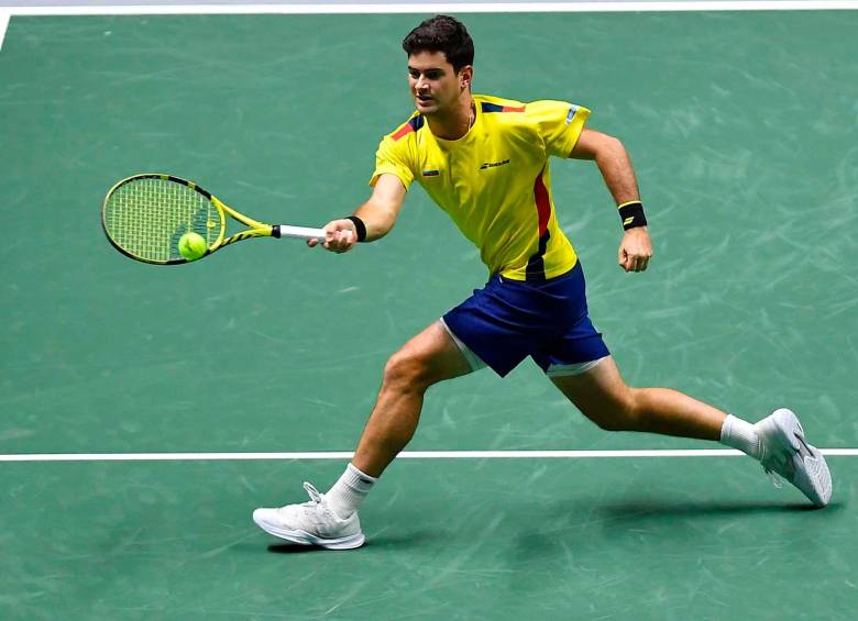 Nicolás Mejía lidera el grupo de tenistas que Colombia desplazó hasta Marruecos para la serie del Grupo Mundial I. FOTO CORTESÍA FEDECOLTENIS
