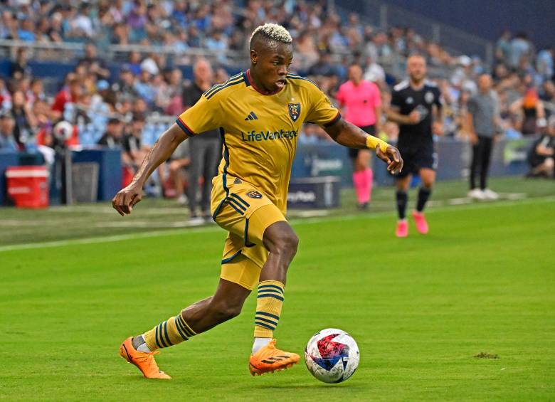Con sus actuaciones en las últimas fechas en Brasil, Carlos Andrés Gómez también está llamando la atención del técnico de la Selección Colombia, Néstor Lorenzo. FOTO GETTY 