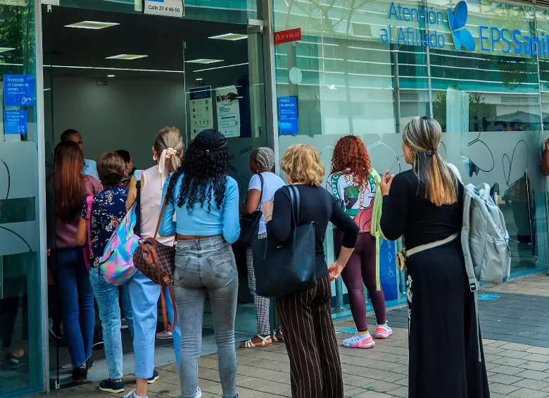Entre 2023 y 2024 en Colombia hubo 27.412 cierres temporales de servicios en hospitales y clínicas; entre tanto, hubo 9.325 cierres definitivos. De estos últimos, la mayoría fueron en 2023, con 4.697. FOTO Julio Herrera