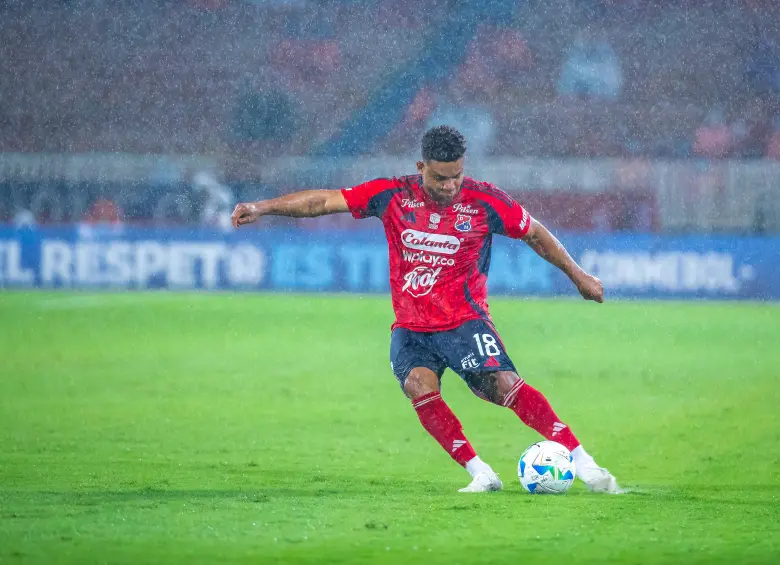 El lateral izquierdo antioqueño Frank Fabra es uno de los líderes del plantel del Medellín en el Apertura 2026. FOTO: Juan Antonio Sánchez