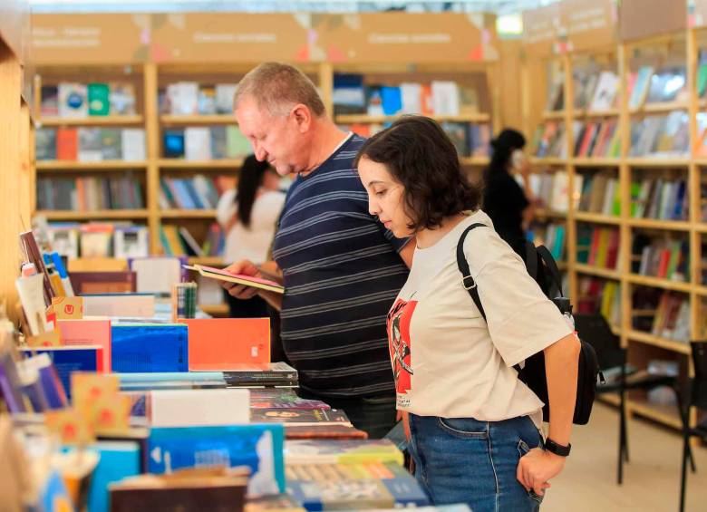 En 2025, la venta de libros en la Fiesta superó los 10.000 millones de pesos. FOTO Camilo Suárez