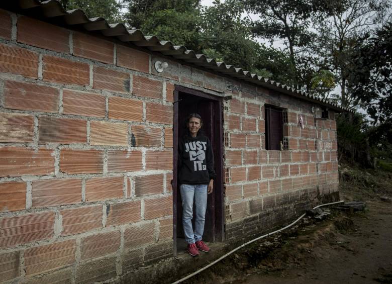 La pobreza tiene rostro de mujer: 4,5 millones de hogares con jefatura femenina viven en la precariedad