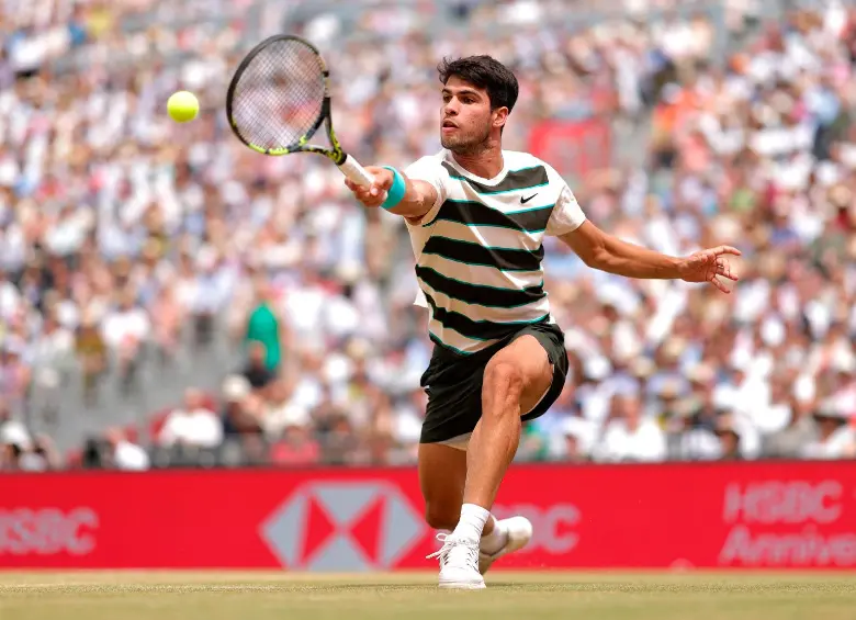 Carlos Alcaraz defenderá el título en Wimbledon, tercer Grand Slam de la temporada luego del Abierto de Australia y Roland Garros. FOTO GETTY