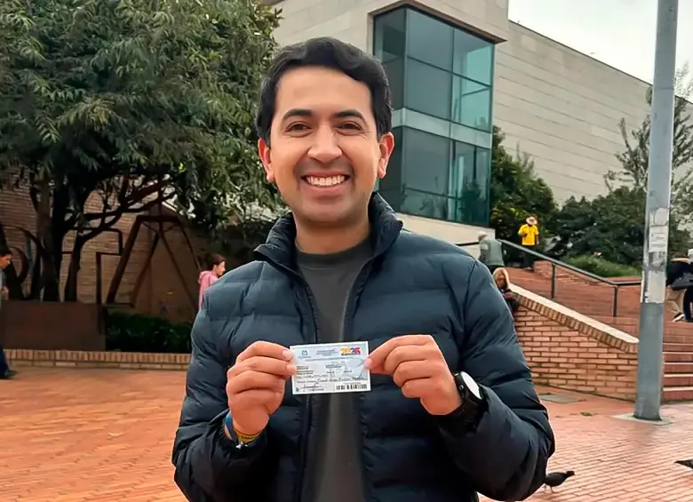 Tras ser exconcejal de Bogotá, ahora pasa a ser representante a la Cámara también por la capital del país. Foto: @Danielbricen