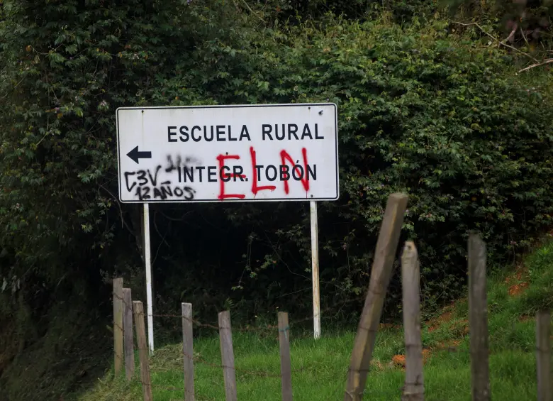 La presencia de los grupos criminales es la principal causante del confinamiento de las comunidades en Colombia. FOTO: ANDRÉS CAMILO SUÁREZ ECHEVERRY.