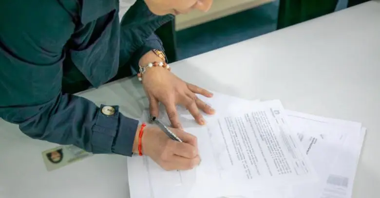 La lista definitiva de los comités inscriptores de candidaturas por firmas a la presidencia: 15 cumplieron y 6 se quedaron por fuera