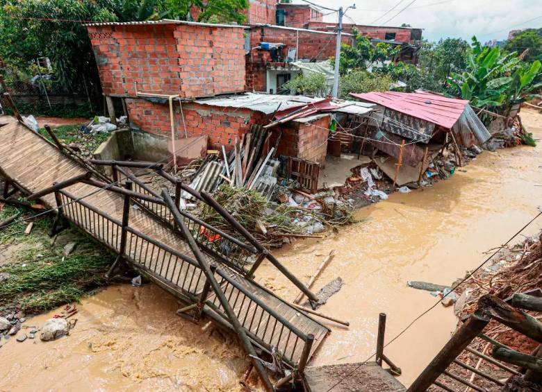 La emergencia reciente más calamitosa ocurrió a finales de abril de 2025, cuando un represamiento de la quebrada Altavista ocasionó dos muertes y fuertes destrozos. FOTO: MANUEL SALDARRIAGA