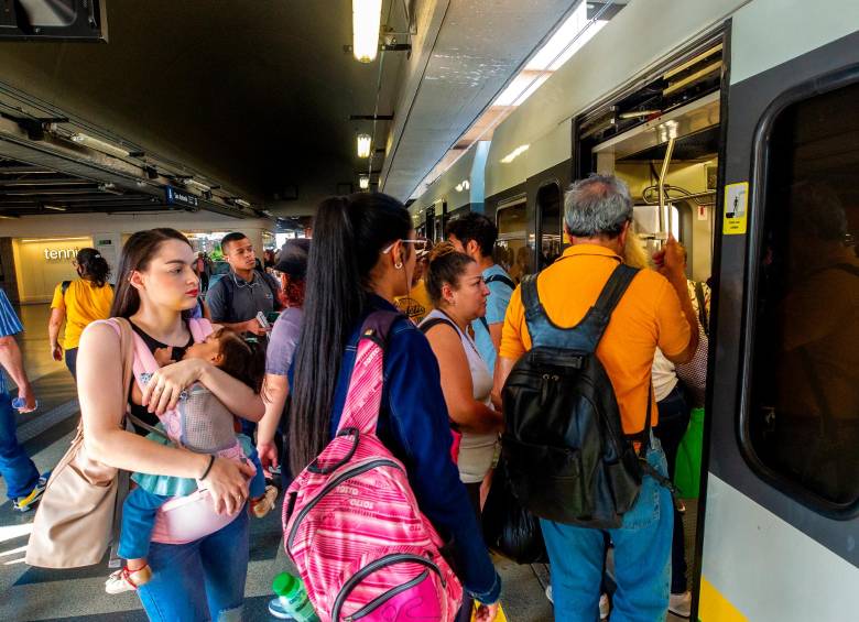 Por culpa del daño, en la mañana de este lunes hubo algunos traumatismos en la operación FOTO: Camilo Suárez