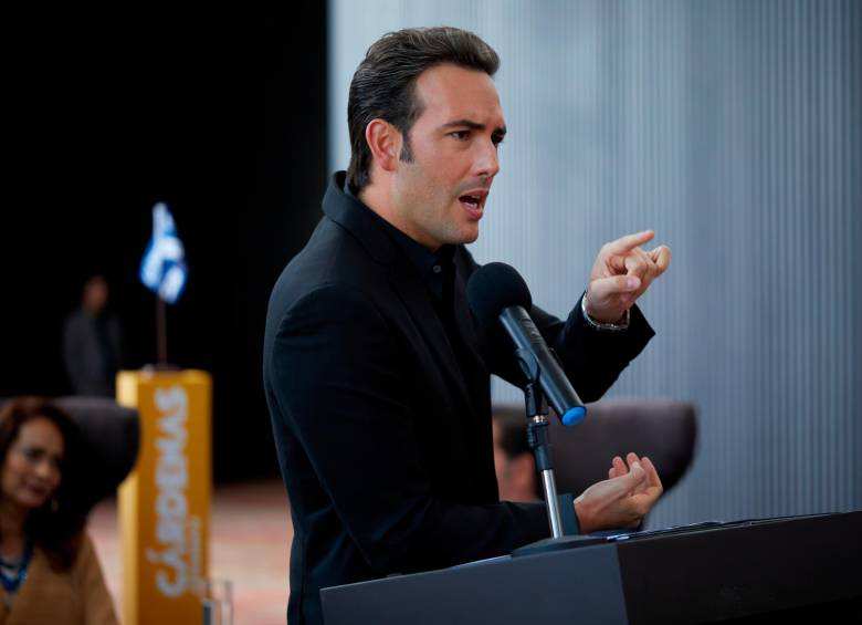 Imagen de Sebastián Martínez, actor nacido en Medellín, en la serie Pálpito, de Netflix. Cortesía Netflix.
