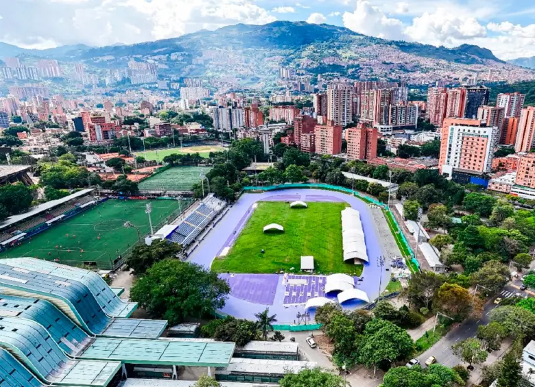 Así quedó el estadio de atletismo Alfonso Galvis Duque, que ahora podrá albergar competencias de talla mundial. Foto Cortesía Alcaldía de Medellín