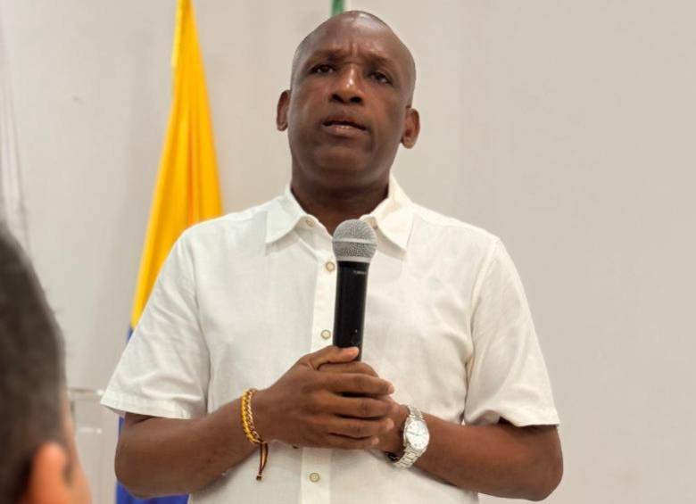 Alexis Cuesta asumió la dirección de Corpourabá para el periodo 2024-2027, pero fue apartado del cargo por el presunto abuso sexual a su sobrina. FOTO: Cortesía Corpourabá