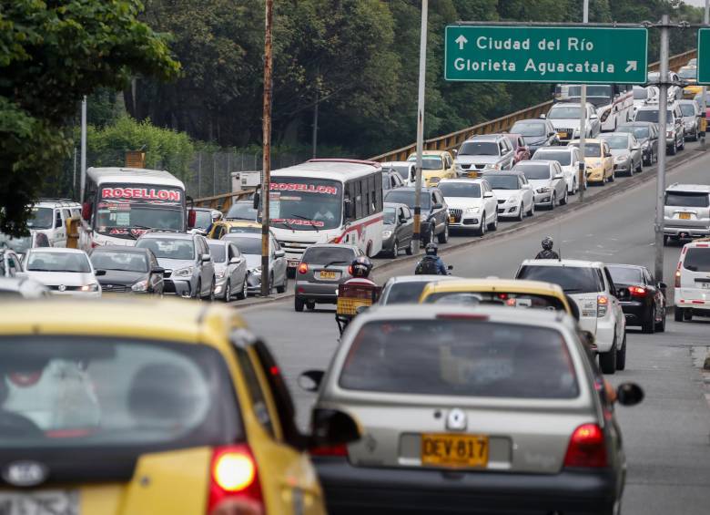 Los carros familiares, de más de 100.000 kilómetros, están en un precio mucho más competitivo. FOTO Robinson Sáenz