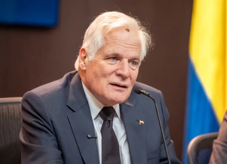 Miguel Uribe Londoño, padre del asesinado precandidato presidencial Miguel Uribe Turbay. Foto: AFP