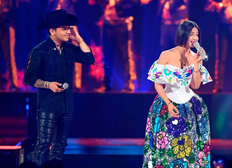 ¿Christian Nodal Y Ángela Aguilar Se Casaron En México?