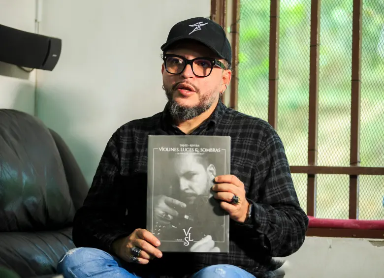 David Rivera, fundador de Tenebrarum, es uno de los referentes de la escena metalera de Medellín. FOTO camilo suárez