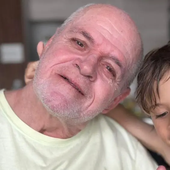 Juan Guillermo Saldarriaga Restrepo, de 73 años, lucha hoy por su vida en una unidad de cuidados intensivos en Punta Cana, lejos de su hogar y de su país, mientras su familia lucha por traerlo de vuelta y pagar los altos costos de hospitalización. FOTO: Cortesía