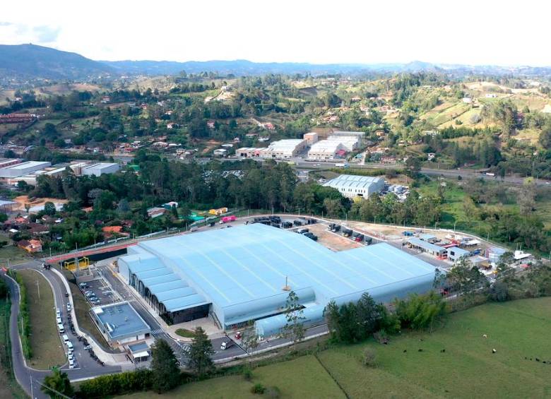 Smurfit Kappa ya opera en su nueva planta en Guarne, Antioquia. FOTO CORTESÍA SMURFIT KAPPA