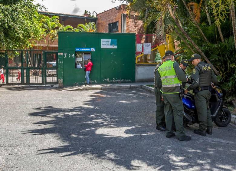El joven de 16 años permanece hospitalizado tras ser atacado con un machete en la cabeza durante el intento de robo de su gorra en Suba. Foto: imagen de referencia del archivo de EL COLOMBIANO.