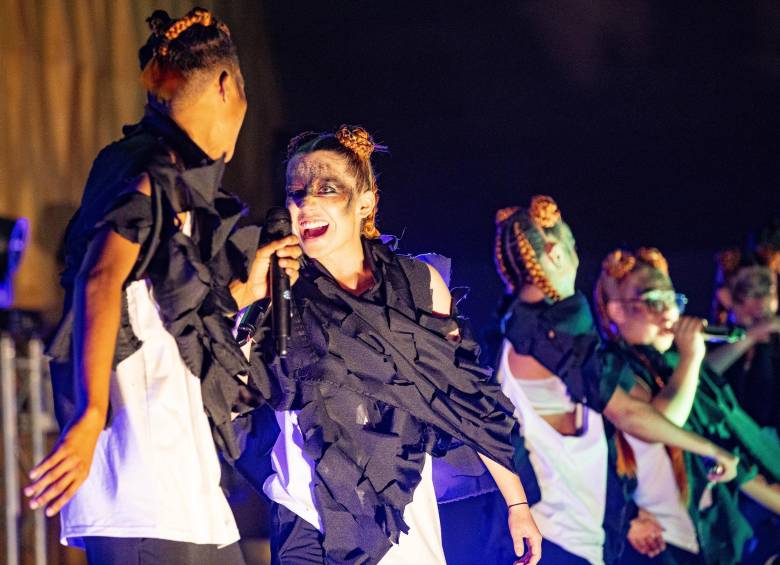 Los ‘soñadores’ de Maluma despidieron el año cantando y bailando