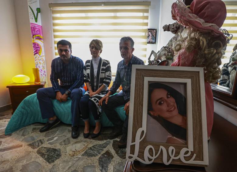 La familia Zululaga Giraldo todavía no termina de elaborar el duelo por el asesinato de Sandra. Su mamá asegura que continúa en terapias para tratar de aceptarlo. FOTO: Manuel Saldarriaga Quintero