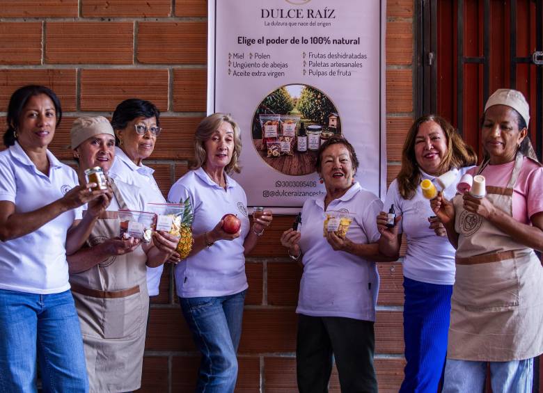 Carmenza lidera la Asociación de Hortalizas y Frutales del Municipio de Girardota, donde encontró el equipo que hoy la acompaña en Dulce Raíz Ancestral. FOTO Julio César Herrera