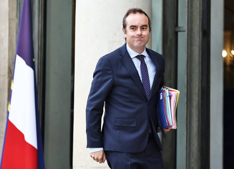 El presidente de Francia, Emmanuel Macron, nombró al ministro de Defensa, Sébastien Lecornu (en la foto), como nuevo primer ministro del país. FOTO: Xinhua