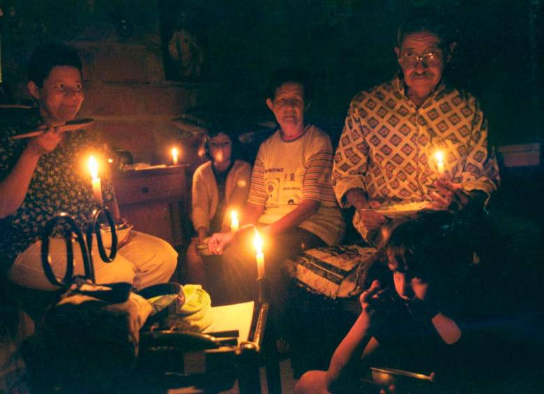 La madrugada del 2 de mayo de 1992, Colombia adelantó una hora sus relojes para enfrentar la crisis energética. FOTO: Archivo