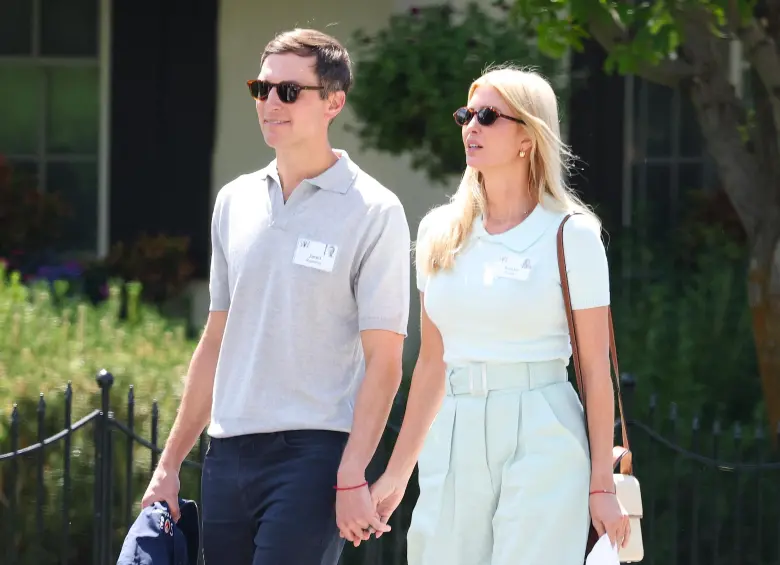 Jared Kushner y su esposa Ivanka Trump, hija del presidente de los Estados Unidos, Donald Trump.