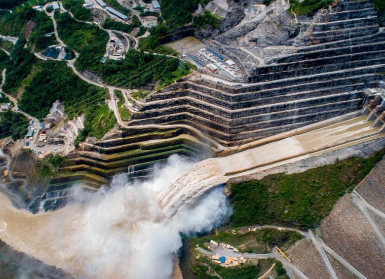 Hidroituango ya le aporta 1.200 megavatios de energía al país. FOTO CAMILO SUÁREZ