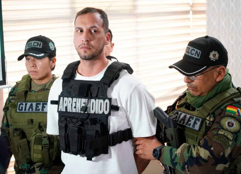 Alias “Cody” fue detenido en Santa Cruz, Bolivia, en compañía de su chofer, cuando pretendía cruzar la frontera hacia Brasil. FOTO cortesía policía.