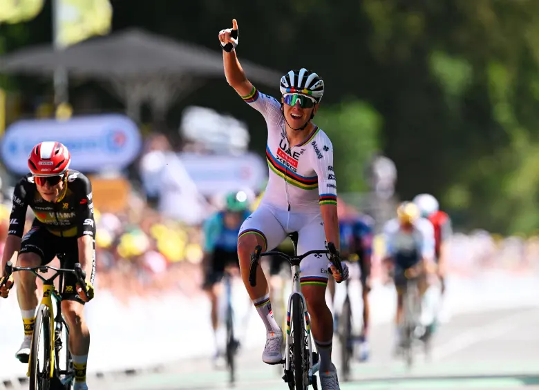 Tadej Pogačar, de 26 años, suma 13 victorias este año, dos en el Tour. FOTO: GETTY