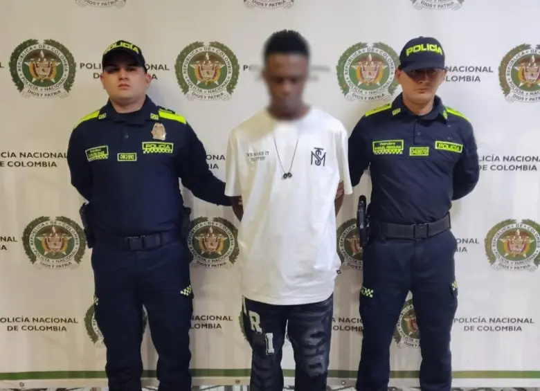 Al capturado, un juez de la República le dictó medida de aseguramiento en centro carcelario. FOTO Policía Metropolitana.