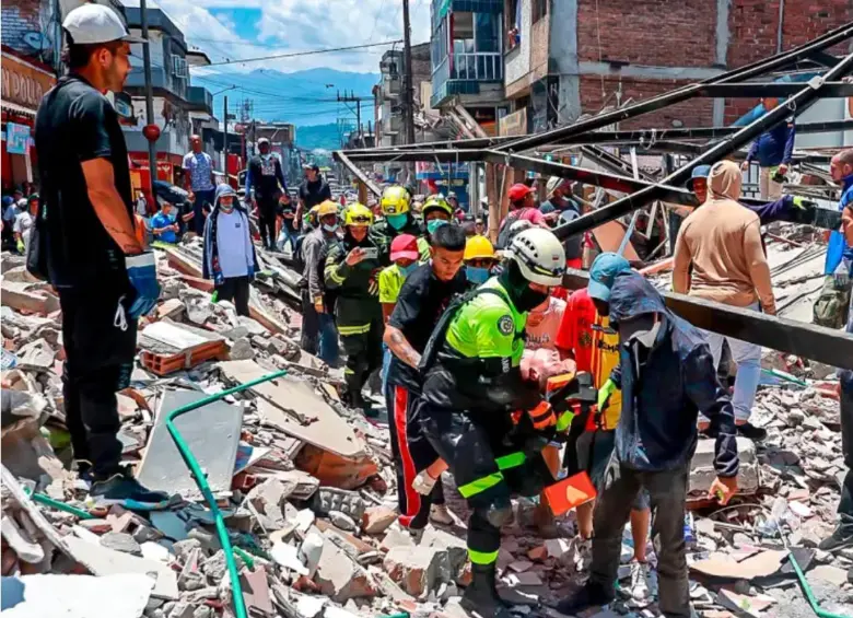 La Gobernación de Antioquia declaró alerta roja hospitalaria como respuesta a la emergencia provocada por el sismo de magnitud 7,4 que sacudió al occidente del país. FOTO Manuel Saldarriaga. 