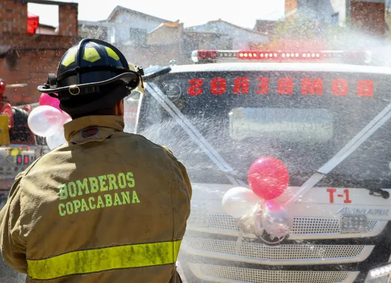 Este nuevo vehículo permitirá atender incendios de manera más rápida y oportuna tanto en zonas urbanas como rurales. FOTO Cortesía Dagran. 