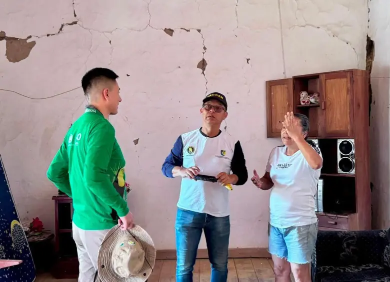 En particular, la Gobernación apoya a las administraciones locales que necesitan adelantar los trámites para declarar la calamidad pública y así activar mecanismos de respuesta y recuperación. FOTO Gobernación de Antioquia. 