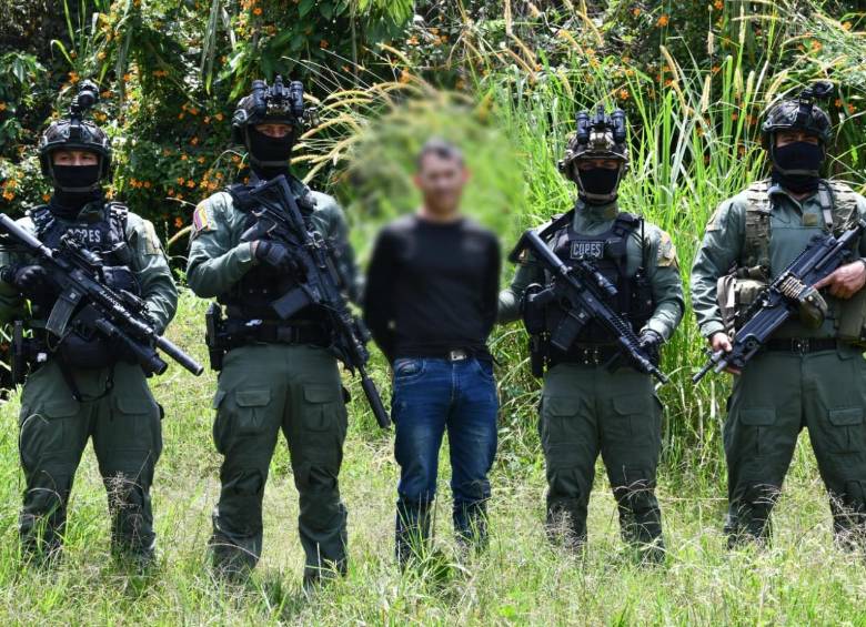 En la imagen alias "Machín Viejo, quien según las autoridades hizo parte de un proceso de desmovilización pero volvió a delinquir años después. FOTO Policía Metropolitana. 