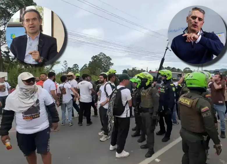 El altercado se habría originado por un mural que varias personas hicieron al frente de la propiedad del expresidente, alusiva a los falsos positivos. Imágenes tomadas de redes sociales y de EL COLOMBIANO. 