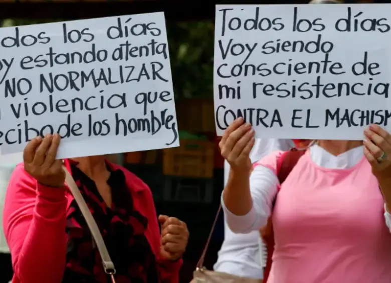 Imagen de referencia de una protesta para rechazar los abusos contra las mujeres. FOTO ARCHIVO EL COLOMBIANO.