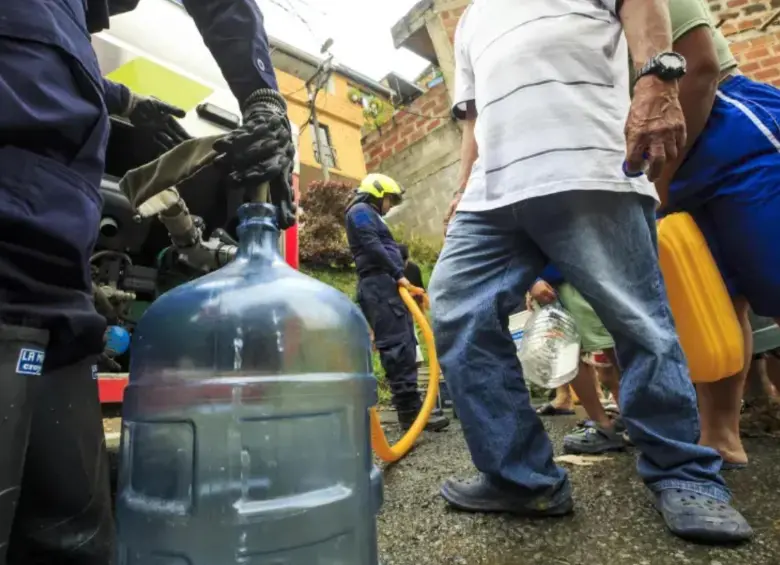 La medida inicialmente estaba contemplada durante todo septiembre y alcanzaba a unos 109.235 usuarios, equivalentes a cerca de 300.000 personas. FOTO Camilo Suárez. 