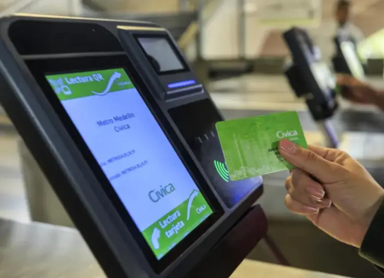 El trámite de renovación de la Cívica Classic es gratuito y se realiza en diferentes Puntos de Atención al Cliente del sistema de transporte. FOTO Camilo Suárez. 